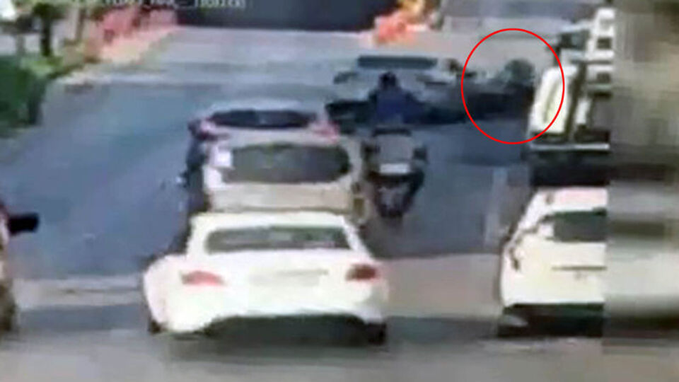 Otomobili üzerine sürüp öldürdü! Vahşetin görüntüsü!