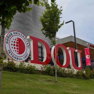 Doğuş Üniversitesi nerede?