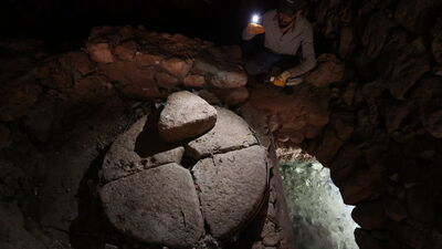 Tarihi değirmenin tabanında şaşırtan keşif!