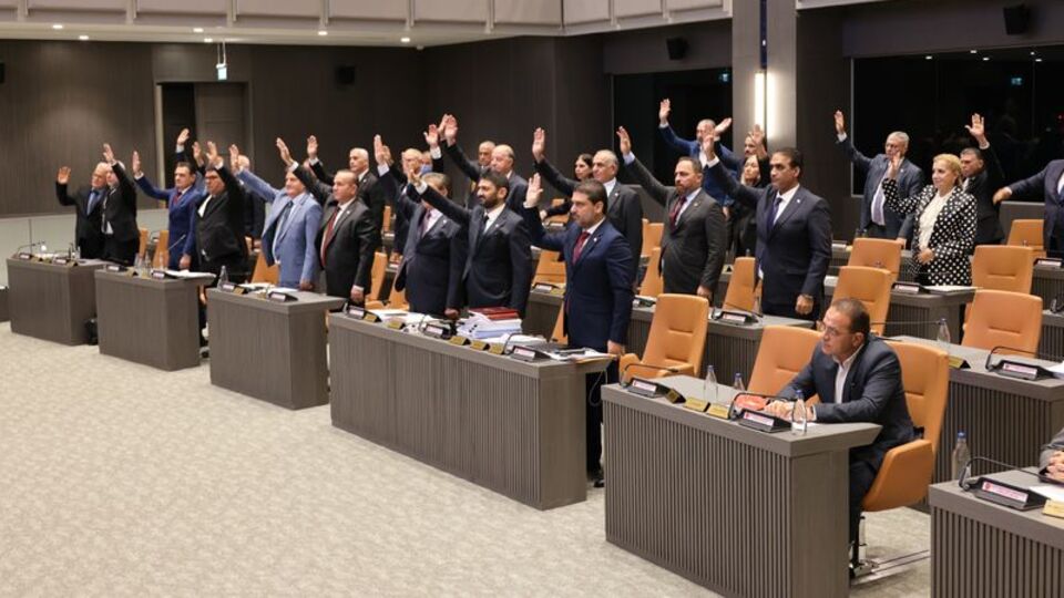 KKTC Meclisi'nde 2 devletli çözüme onay