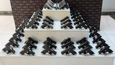 Yolcu otobüsünden 55 ruhsatsız tabanca çıktı