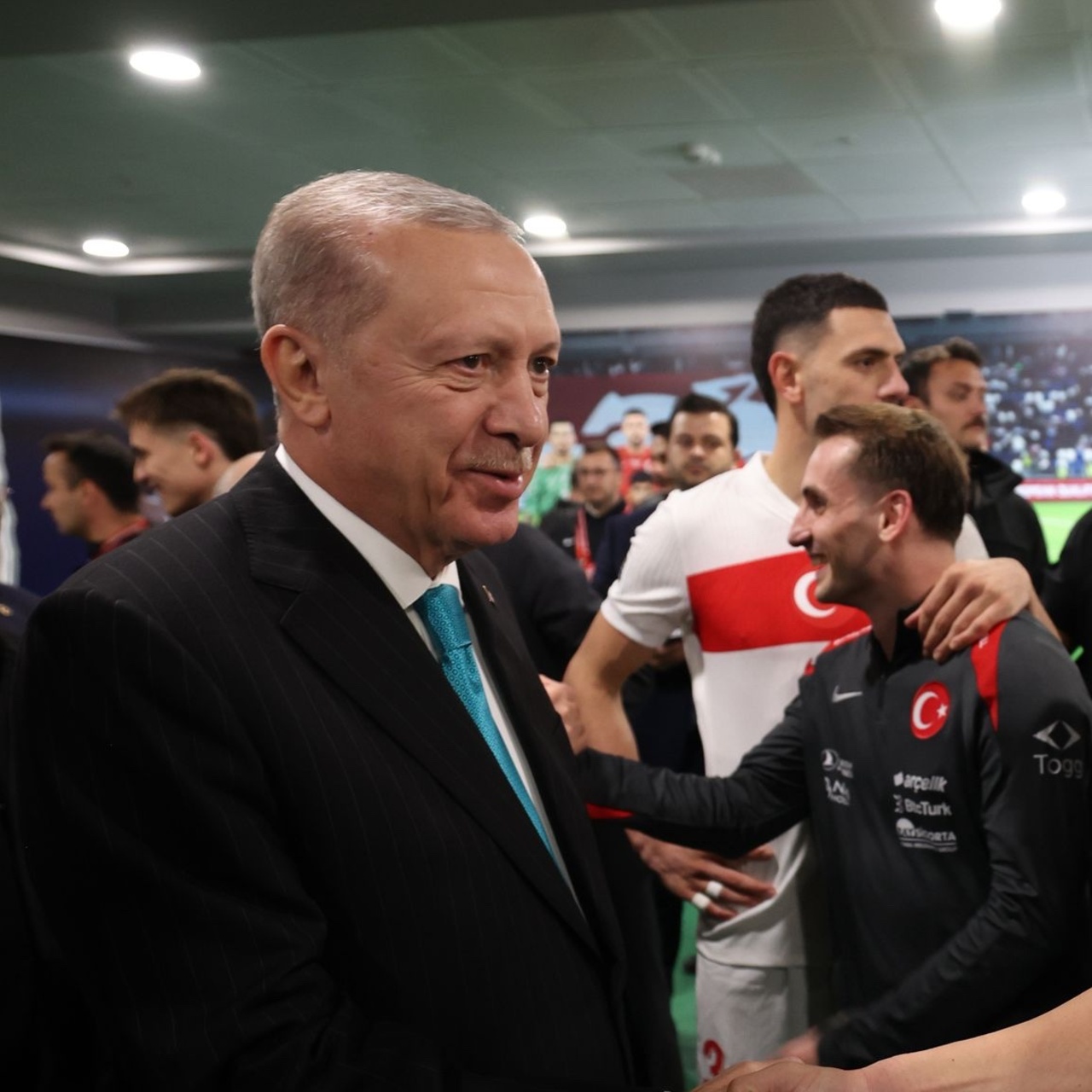 Cumhurbaşkanı Erdoğan, Milli Takımı tebrik etti