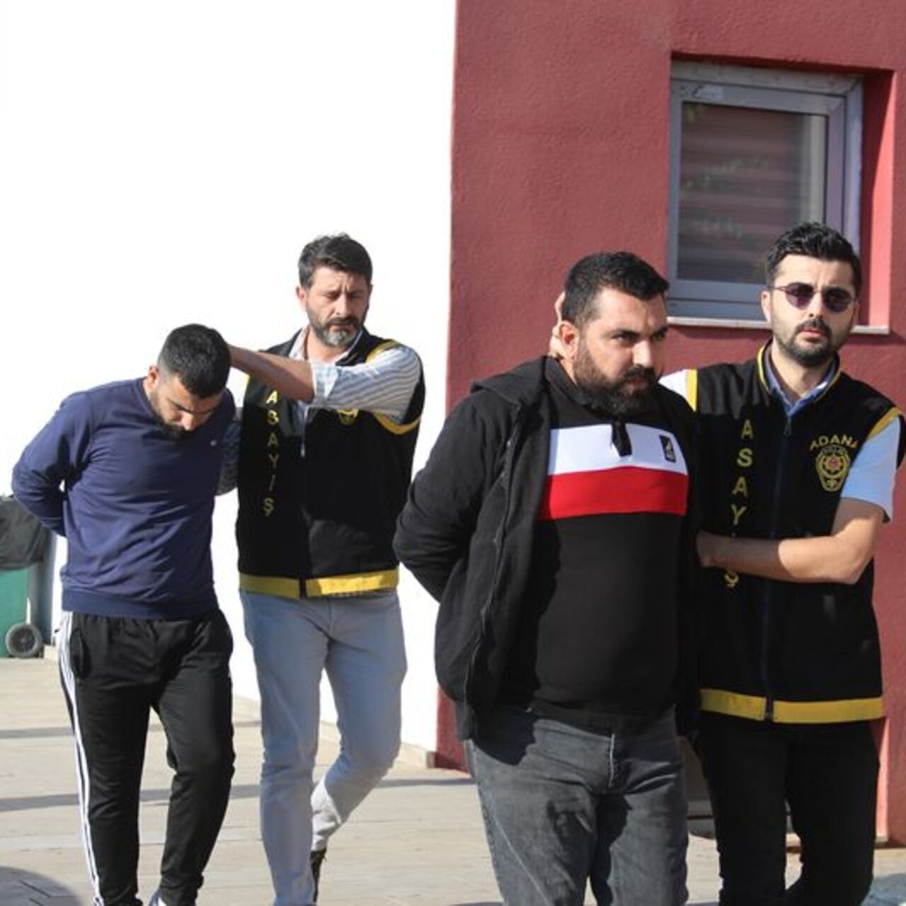 Adana'da kanlı kavga! Kuzen vahşeti!