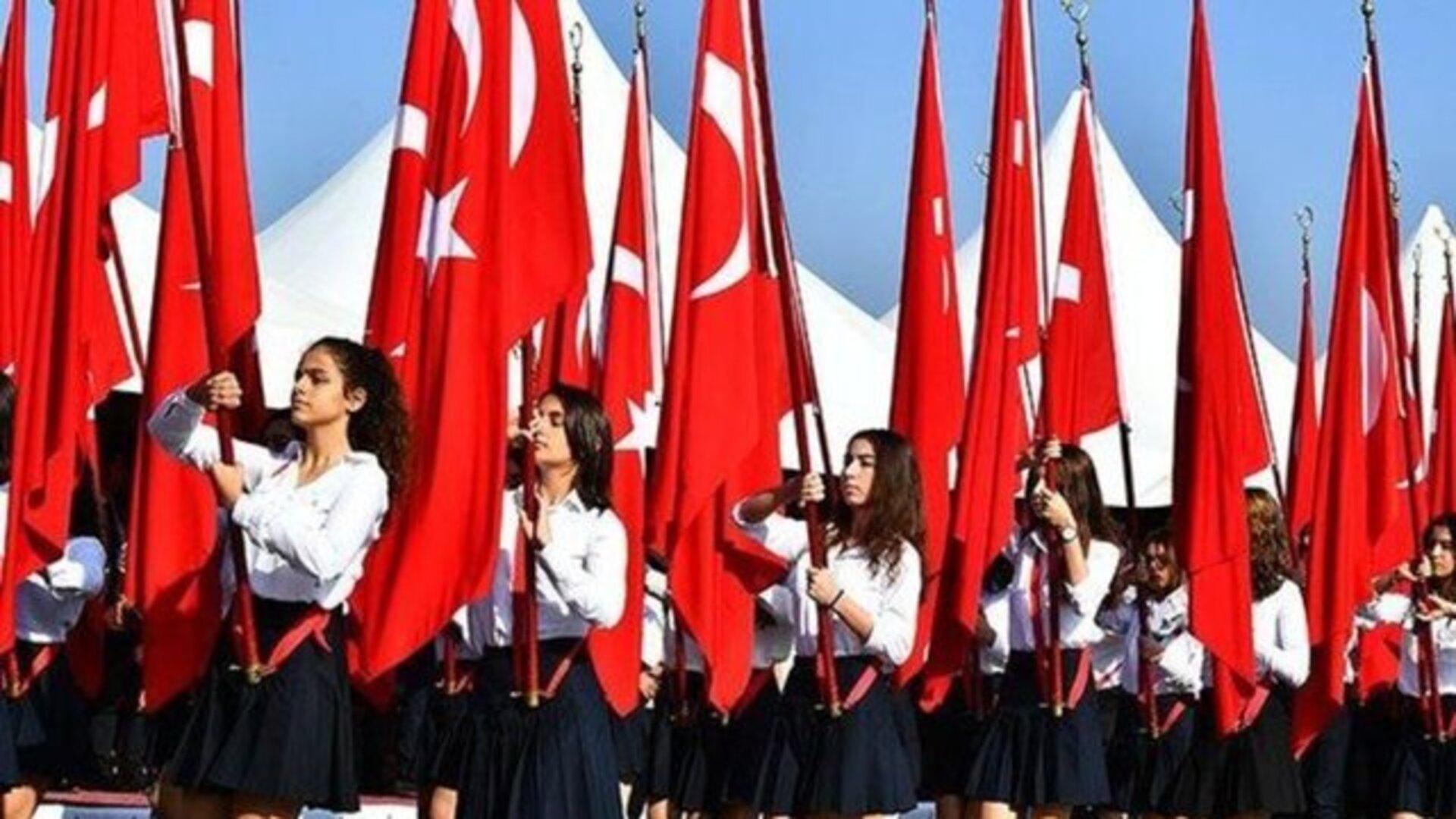 28 Ekim'de Okullar Yarım Gün mü? MEB'den Kritik Açıklama Geldi!