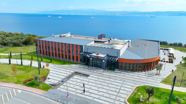 Kocaeli'nin kütüphanelerine yeşil bina sertifikası