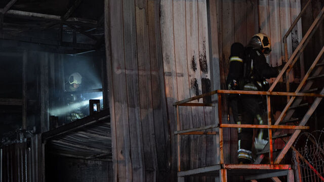 Ankara'da oto tamir dükkanında yangın çıktı