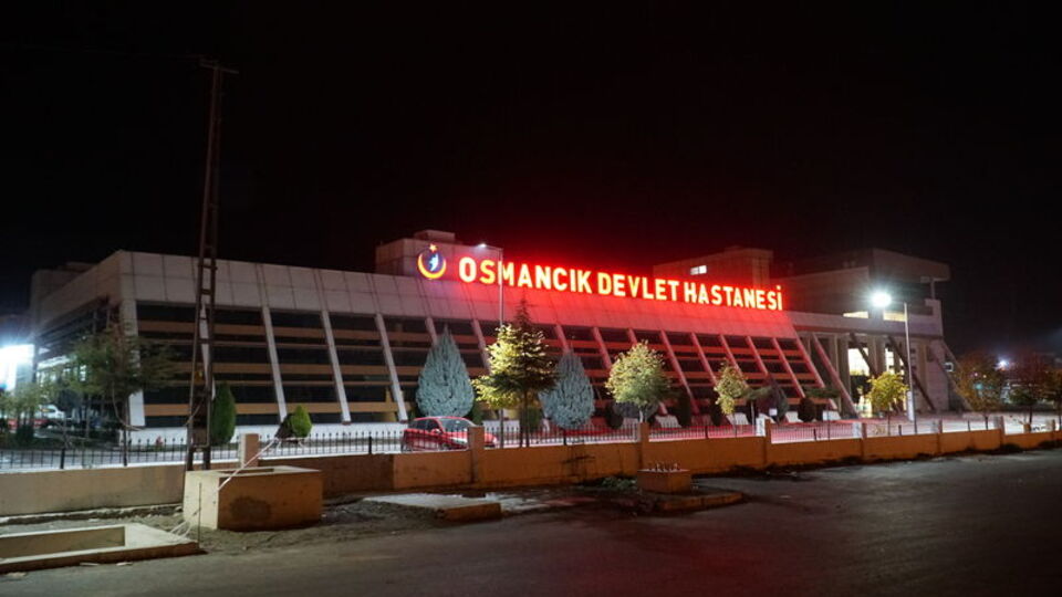 Çorum'da motosiklet çaya düştü: 1 ölü, 1 yaralı