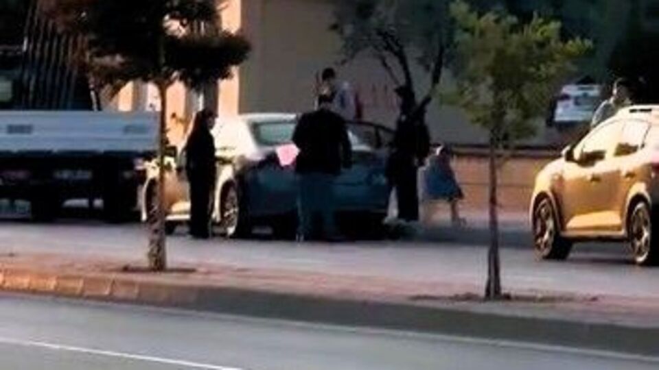 Çocuklarının önünde okul müdürünü vurdu!