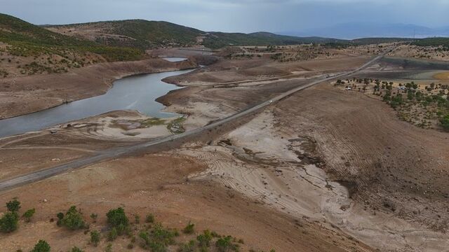Gülbahar Gölü 4.5 ayda yüzde 86'dan yüzde 4'e düştü