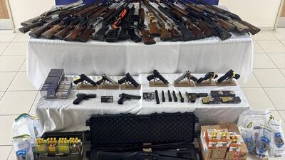 Sosyal medyada silah teşhiri: 4 gözaltı