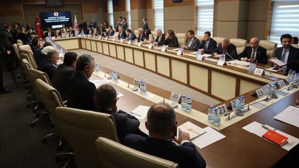 Meclis'te HSK üyeliği için alt komisyon kuruldu