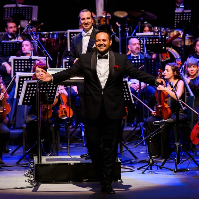 Operanın dünyaca ünlü isimleri aynı sahnede