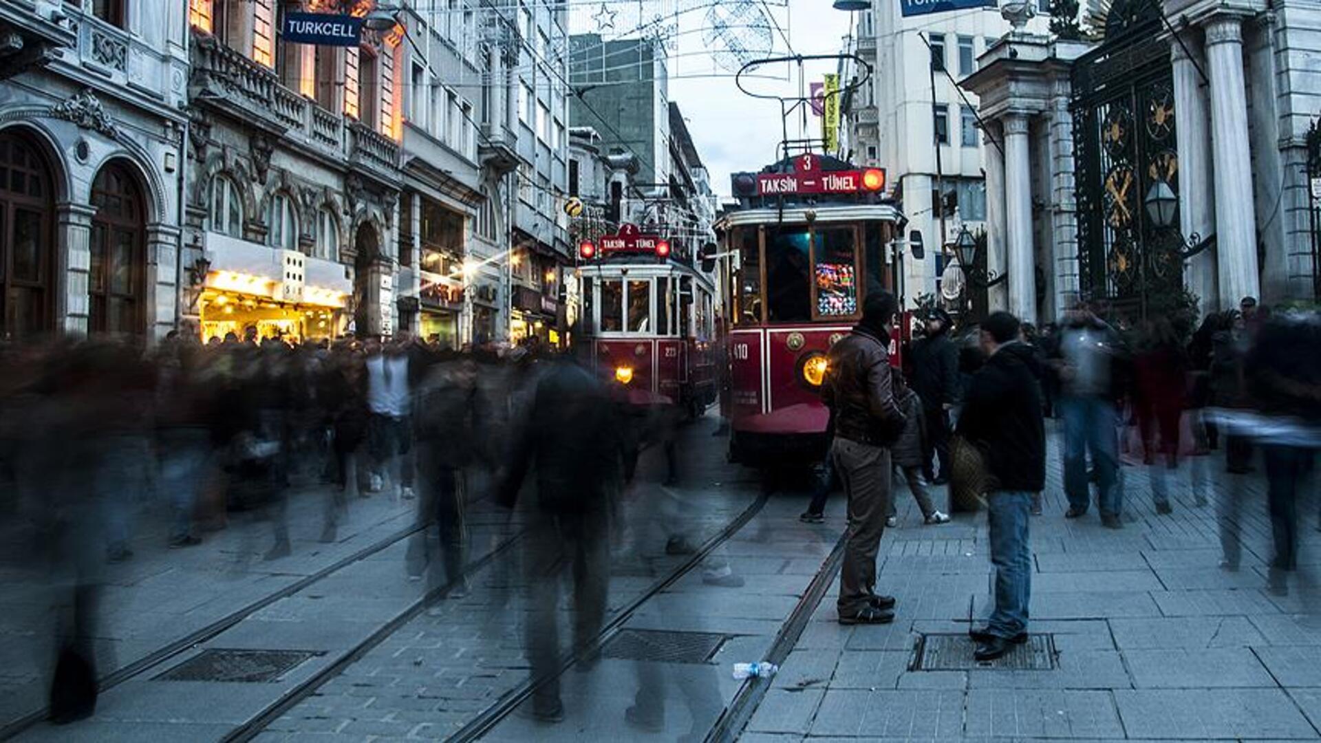 İstanbul Ekonomide Zirvede! Tüketim Harcamalarının Neredeyse Yarısı Bu Şehirden