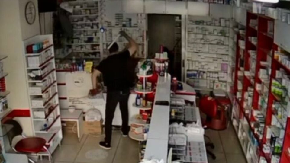 Eczacıyı darp eden saldırgan tutuklandı