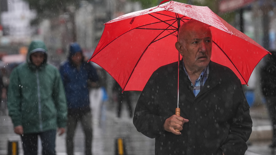 Hafta sonu batıda yağış var!