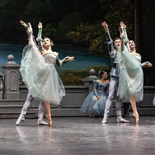 'Kuğu Gölü' balesi AKM'ye geliyor