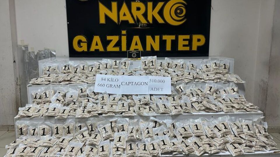 TIR'dan 510 bin uyuşturucu hap çıktı