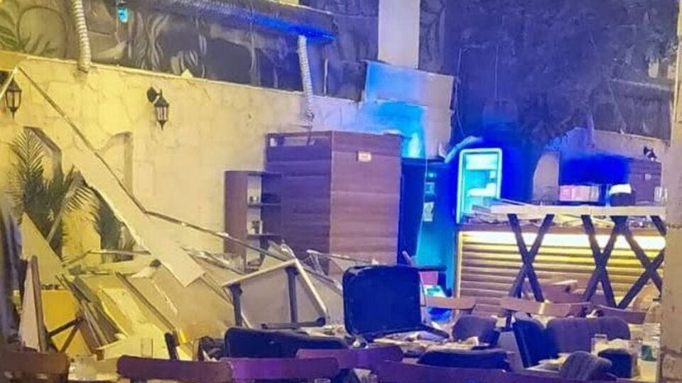 Eğlence mekanının tavanı çöktü: 6 yaralı