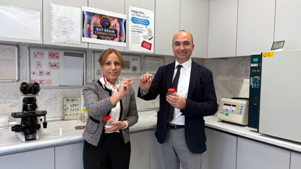 Sağlık Bilimleri Üniversitesi'nde kişiye özel probiyotik