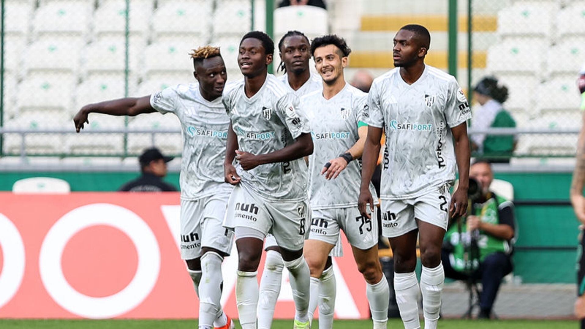 Kocaelispor, Konya'da Fırtına Gibi Esti! 3-2'lik Zaferle Göz Kamaştırdı