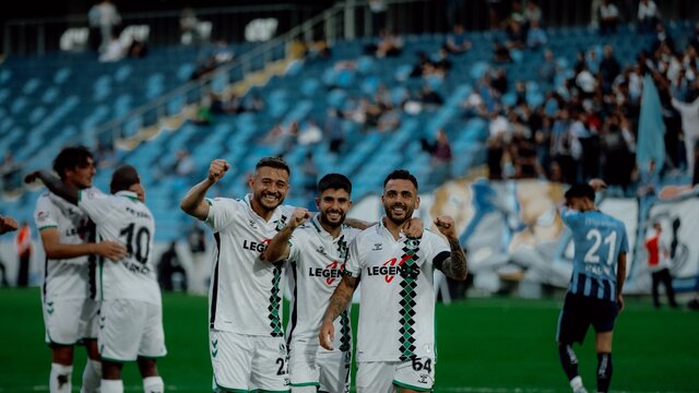 Sakaryaspor'dan 6 gollü galibiyet!