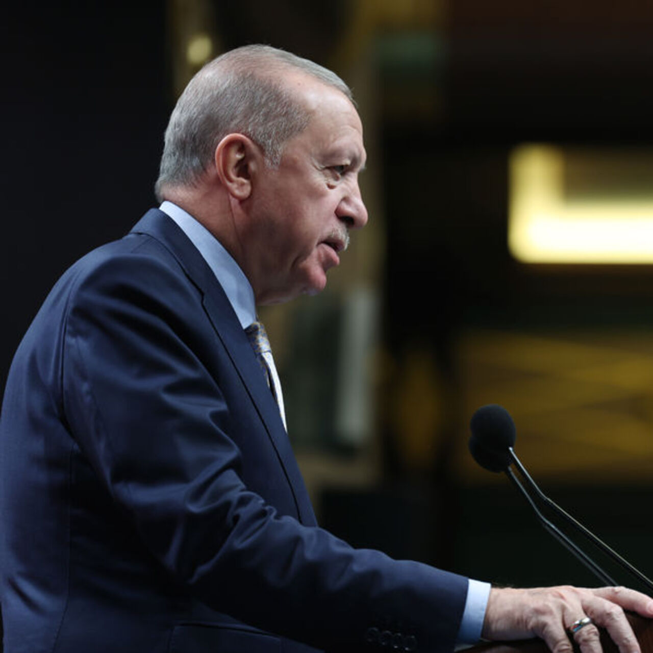 Bayraktar ve Pakdil'i andı