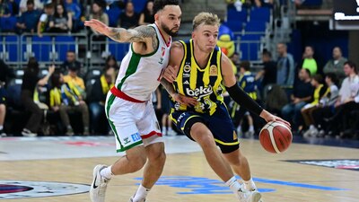 Fenerbahçe'de sakatlık: Arturs Zagars