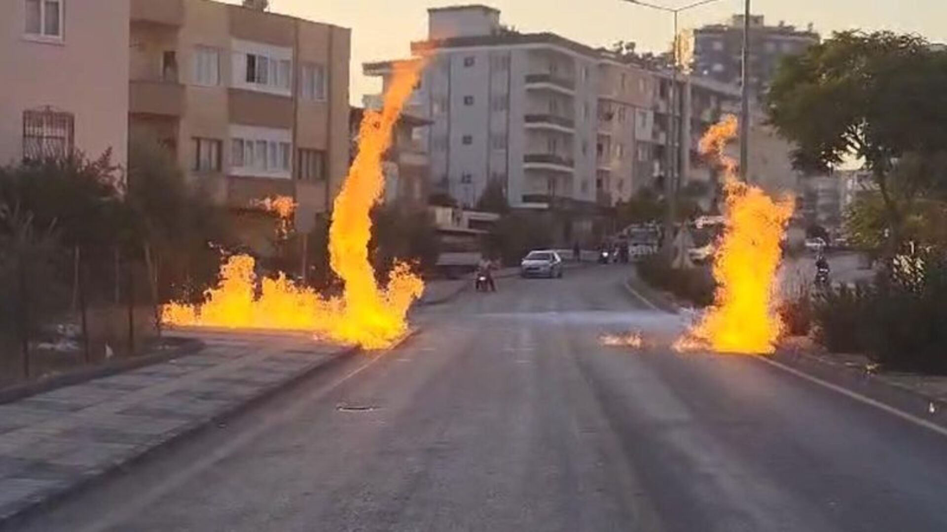 Gaz Sızıntısı Varken Sigara Yakmak İsteyen Kişi Yangın Faciasına Yol Açtı: 2 Yaralı