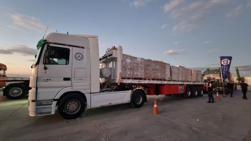 Türkiye'nin 25 insani yardım TIR'ı Refah'a hareket etti