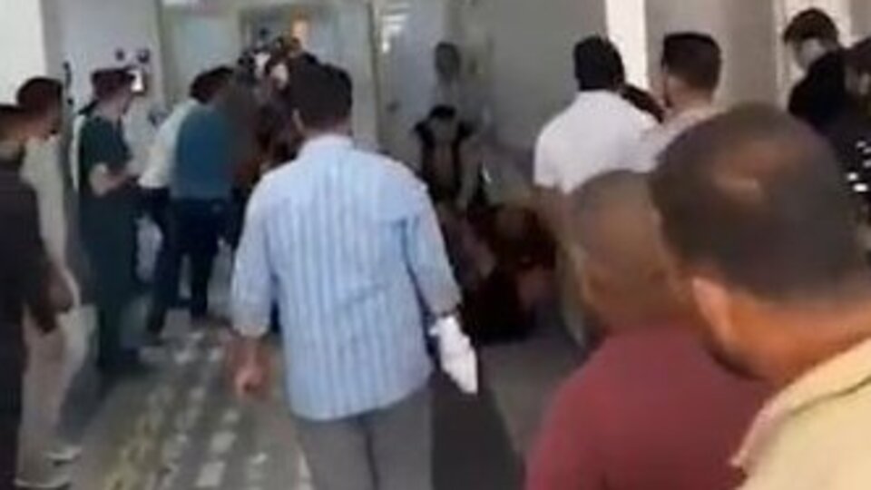 Hastanede husumetli 2 aile arasında kavga: 3 yaralı