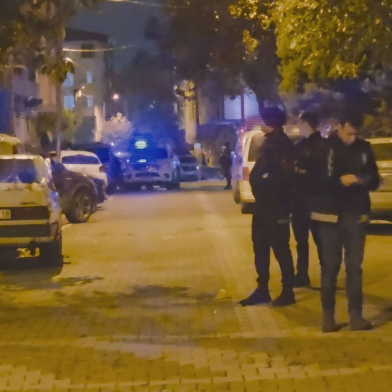 Sokakta yürürken kurşunların hedefi oldular! | Güncel Haber