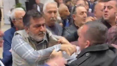 CHP kongresinde gerginlik çıktı