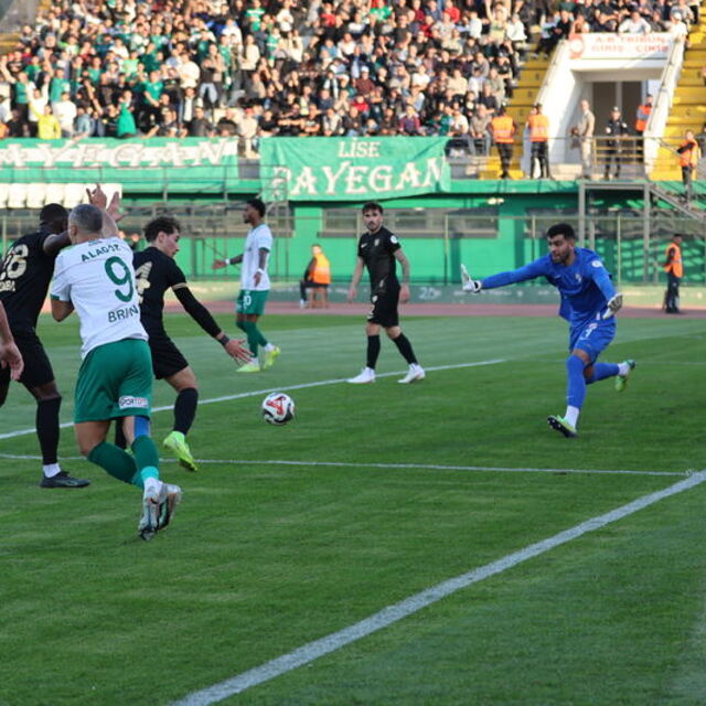 10 kişilik Iğdır FK, 89'da bir puanı aldı!