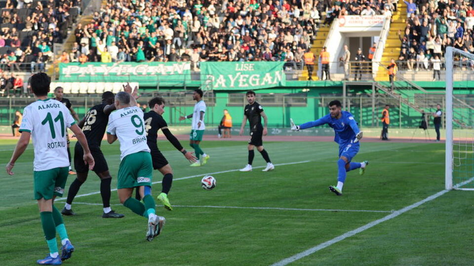 10 kişilik Iğdır FK, 89'da bir puanı aldı!