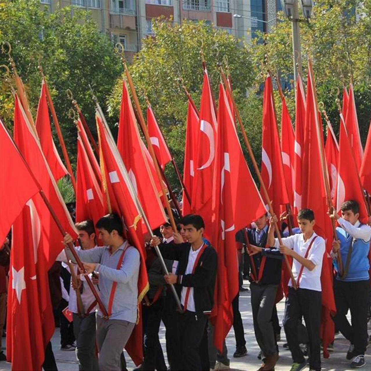 28 Ekim Salı okul var mı?
