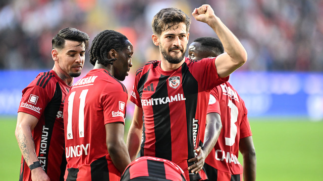 Gaziantep FK ilk yarıda fişi çekti!