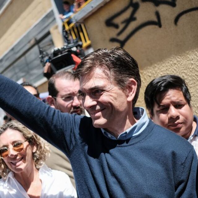 Bolivya'da devlet başkanlığına Rodrigo Paz seçildi