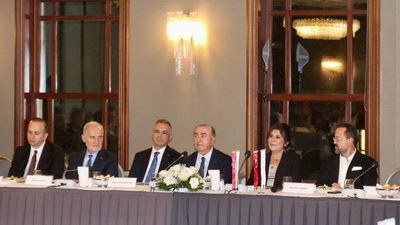 "Sektör olarak dönüşümü yakalamalı, yenilenmeliyiz"