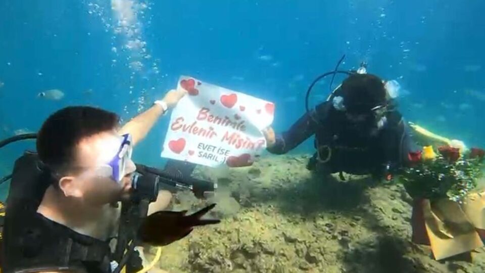 Su altında 'evet' dedi