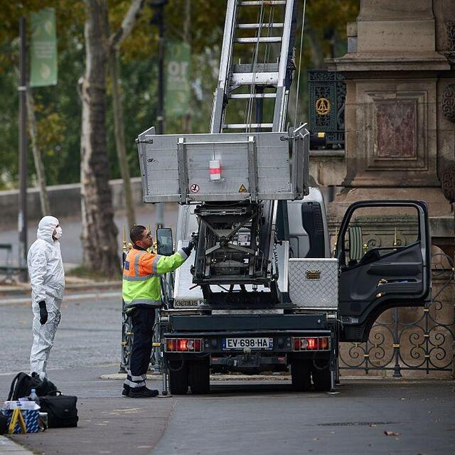 Louvre soygununda hırsızlar mücevherleri elden çıkarabilir mi?
