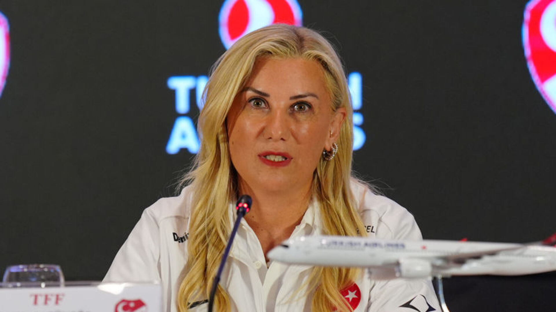 Necla Güngör Kırağası'ndan Oyuncularına Tam Destek: 'Onlara Sonuna Kadar Güveniyorum'