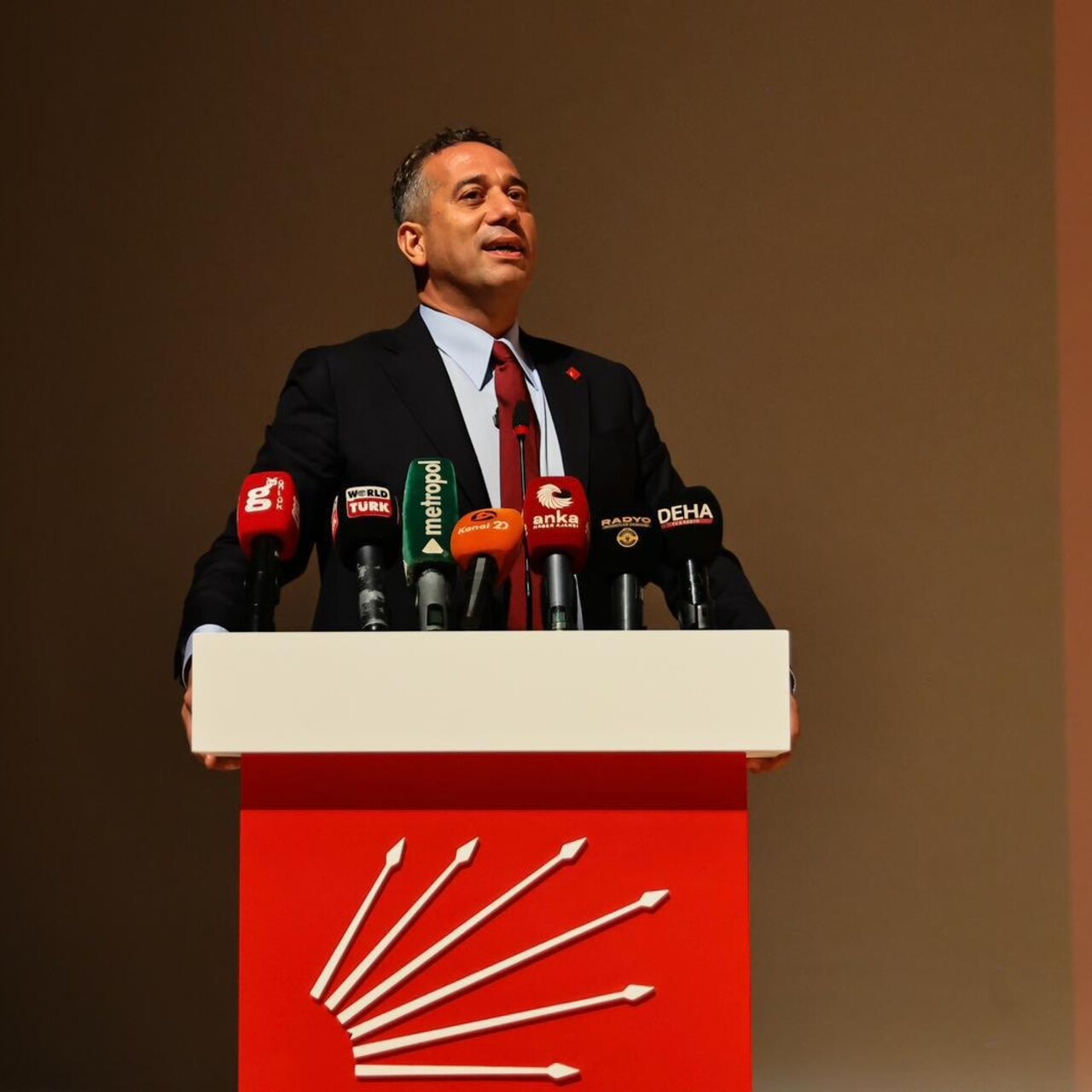 CHP'li Başarır'a 250 bin liralık dava