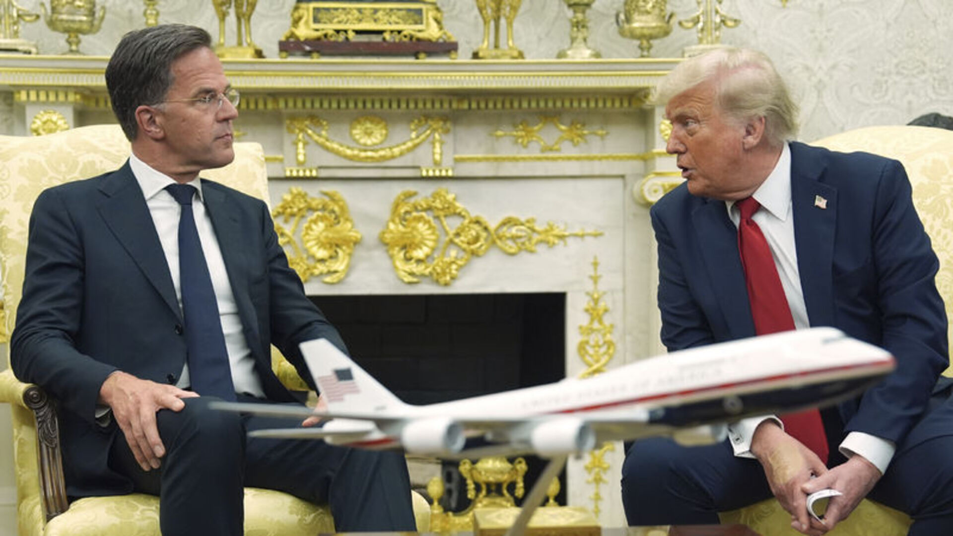 NATO Genel Sekreteri Stoltenberg'den Washington'a Kritik Ziyaret: Ukrayna ve Güvenlik Gündemi Masada