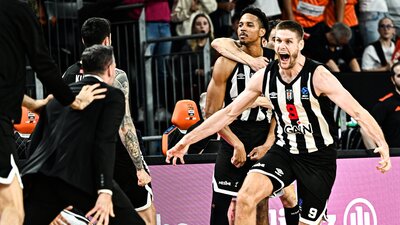 Beşiktaş son saniye üçlüğüyle kazandı!