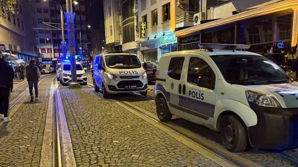 Kocaeli'de silahlı kavga: 2 yaralı