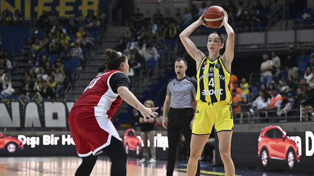 Fenerbahçe Opet, Olympiakos'u devirdi!