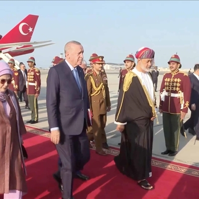 Cumhurbaşkanı Erdoğan Umman'a geldi
