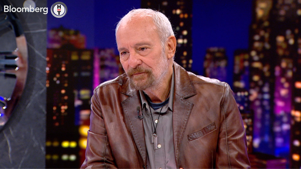 Sinemada tekme attı