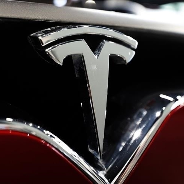 Tesla'nın kârında düşüş