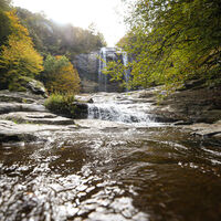 Fay kırığıyla oluşmuş! 36 metreden dökülüyor